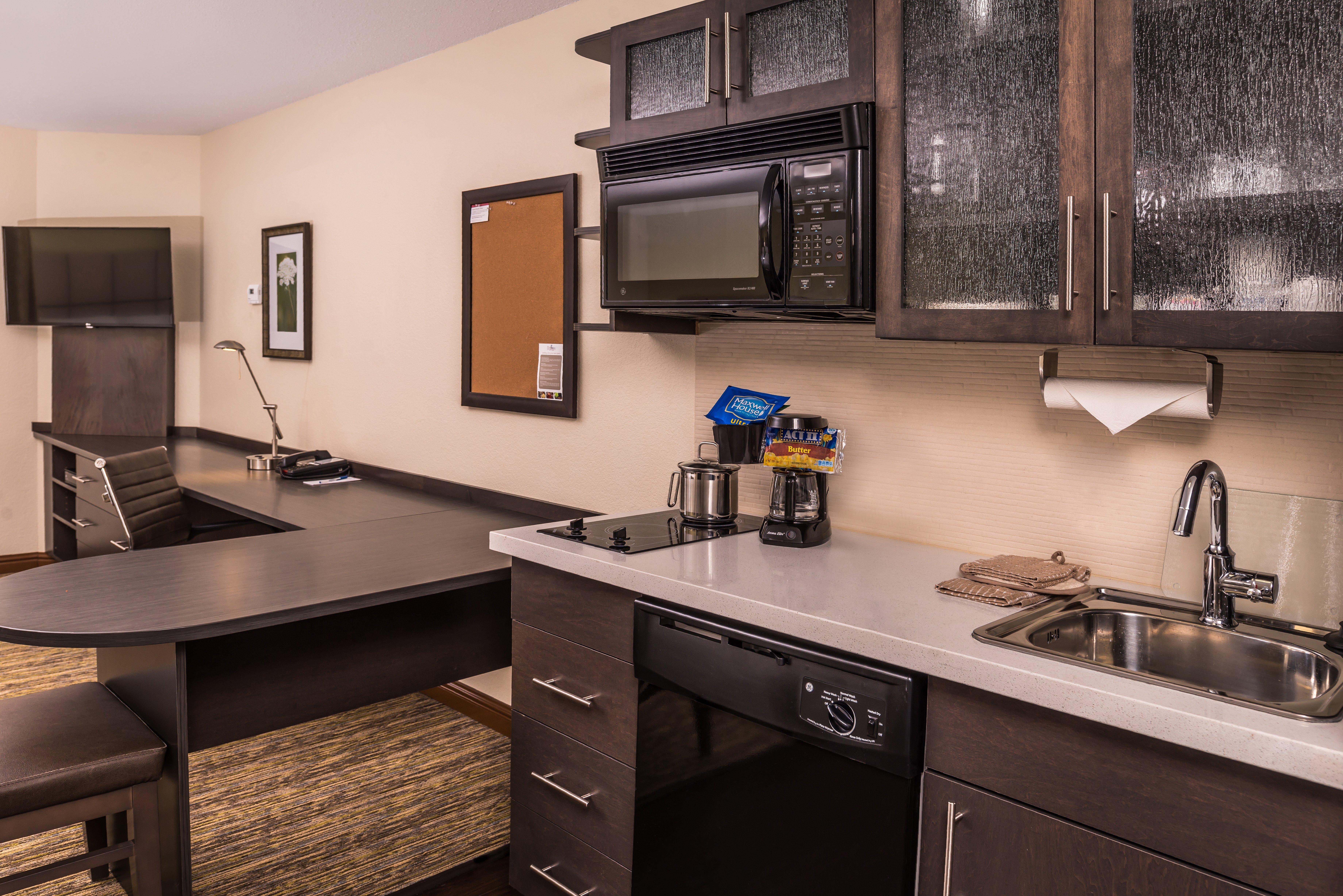 Candlewood Suites - Topeka West By Ihg מראה חיצוני תמונה