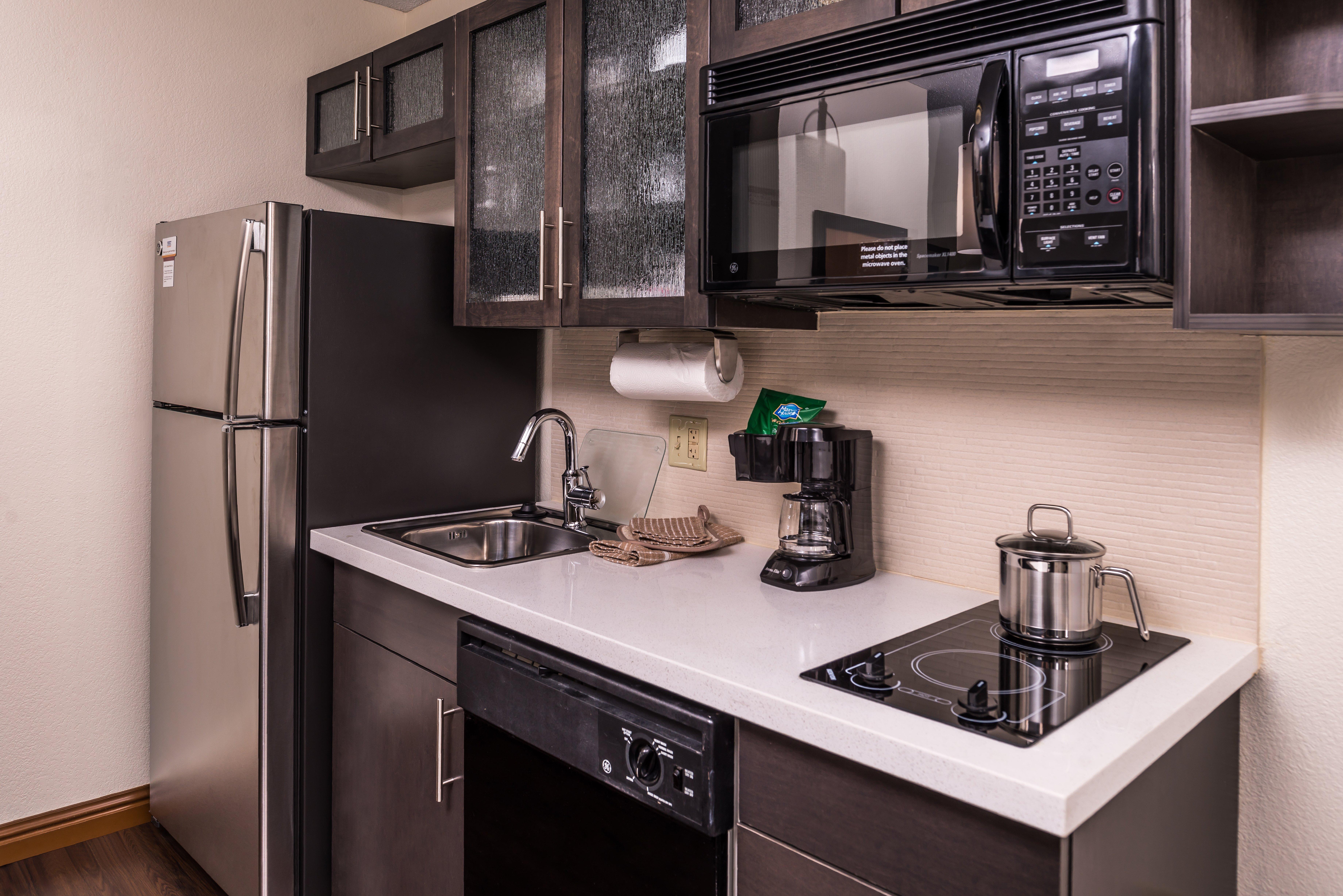 Candlewood Suites - Topeka West By Ihg מראה חיצוני תמונה