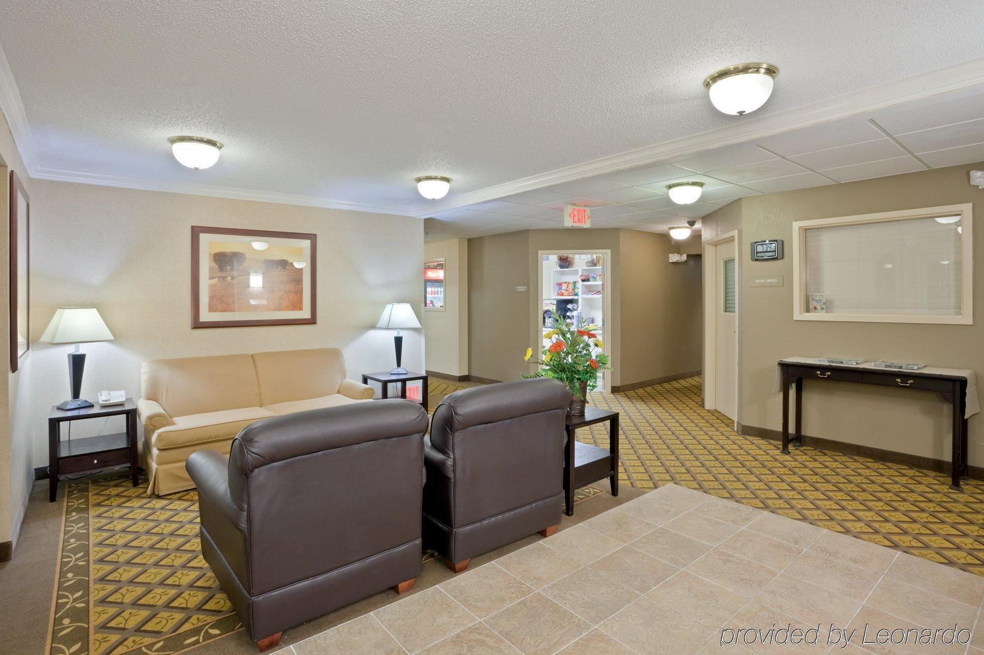Candlewood Suites - Topeka West By Ihg מראה חיצוני תמונה