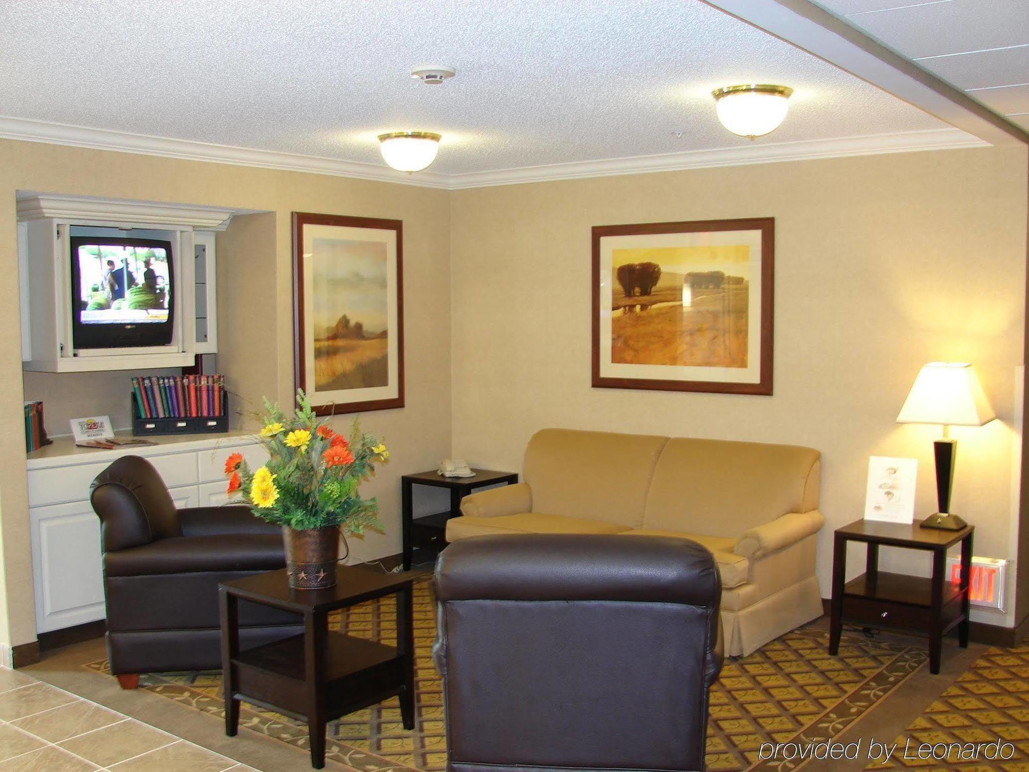 Candlewood Suites - Topeka West By Ihg מראה חיצוני תמונה