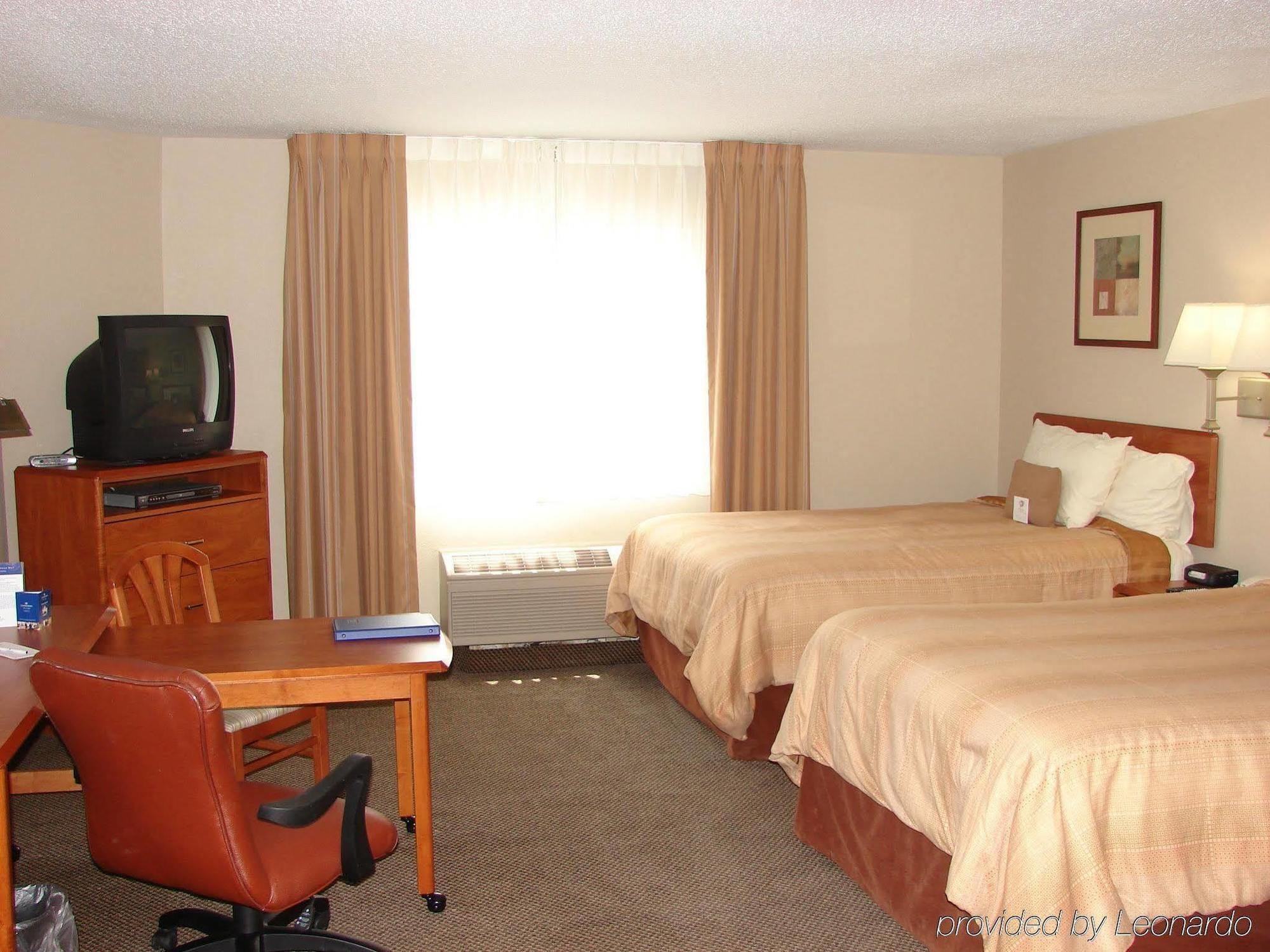 Candlewood Suites - Topeka West By Ihg מראה חיצוני תמונה