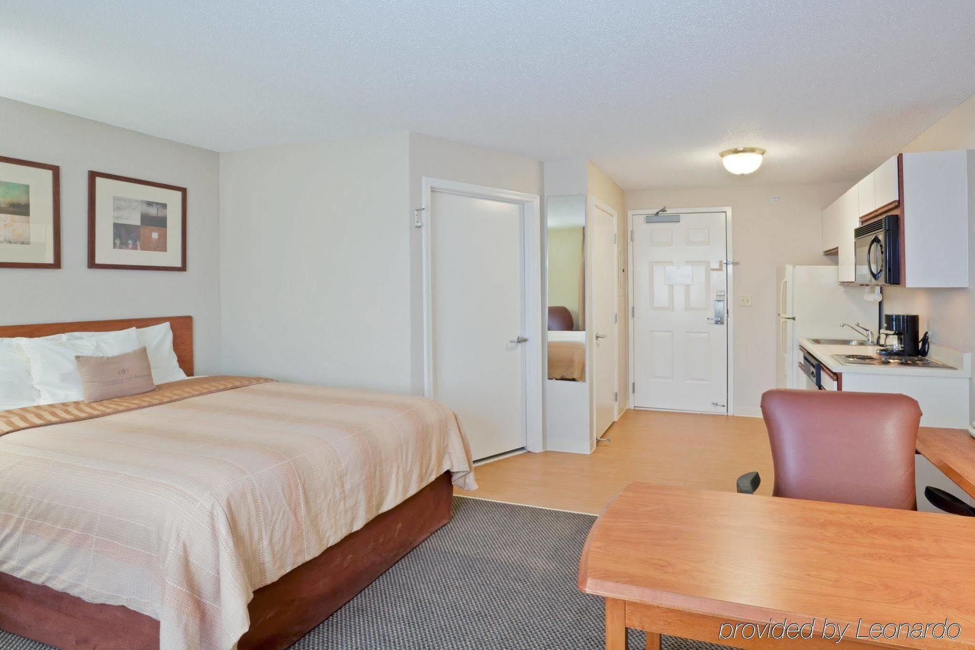 Candlewood Suites - Topeka West By Ihg חדר תמונה